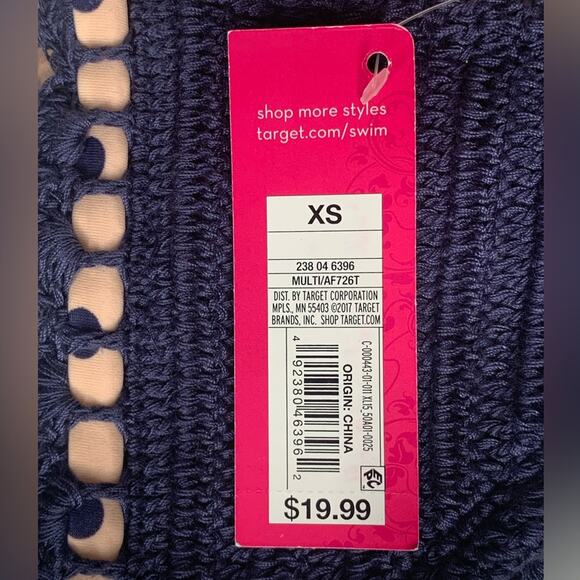 Xhilaration NWT Crochet Scallop Edge Halter Bikini Top Size XS Junior - Picture 9 of 12
